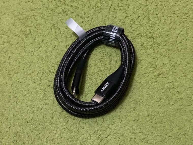 Anker PowerLine+ II USB-C & ライトニング ケーブル